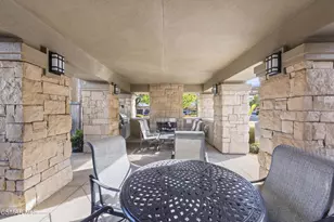 291 Riverdale Ct, Camarillo, CA 93012 - Photo 22