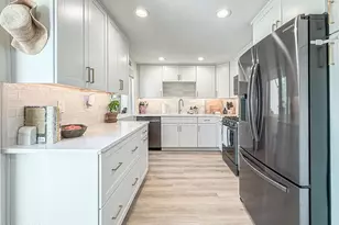 293 Green Moor Pl, Thousand Oaks, CA 91361 - Photo 12