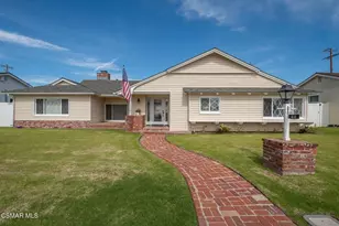 411 Eastwood Dr, Oxnard, CA 93030 - Photo 1