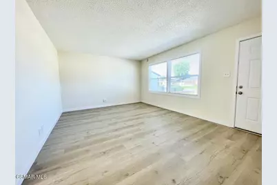 6334 Caroline Avenue, Simi Valley, CA 93063 - Photo 6