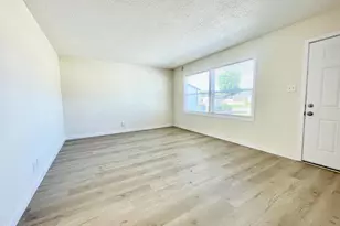 6334 Caroline Ave, Simi Valley, CA 93063 - Photo 6