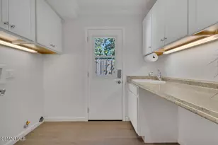 860 Yorkshire Ave, Thousand Oaks, CA 91360 - Photo 22