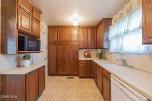 9299 Dorrington Pl, Arleta, CA 91331 - Photo 4