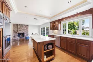 3883 Calle Buena Vista, Newbury Park, CA 91320 - Photo 14