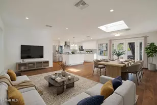 124 Merry Oak Ln, Westlake Village, CA 91361 - Photo 4