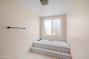 29918 Oakvista Ct, Agoura Hills, CA 91301 - Photo 24