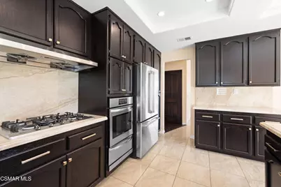 29918 Oakvista Court, Agoura Hills, CA 91301 - Photo 10