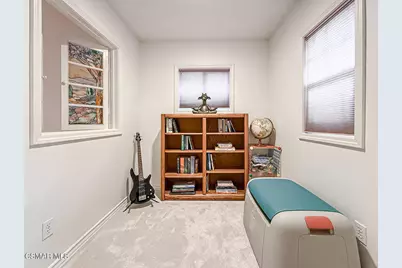 290 Culview Court, Simi Valley, CA 93065 - Photo 36