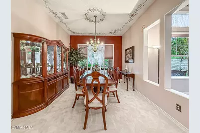 290 Culview Court, Simi Valley, CA 93065 - Photo 10