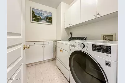 290 Culview Court, Simi Valley, CA 93065 - Photo 46