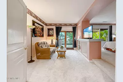 290 Culview Court, Simi Valley, CA 93065 - Photo 20