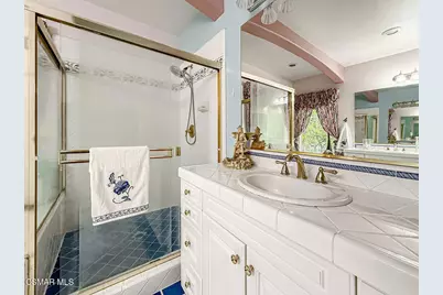 290 Culview Court, Simi Valley, CA 93065 - Photo 40