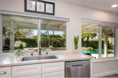 2161 Scenicpark Street, Thousand Oaks, CA 91362 - Photo 12