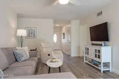 2161 Scenicpark Street, Thousand Oaks, CA 91362 - Photo 6