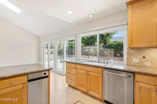 2236 Emmett Ave, Simi Valley, CA 93063 - Photo 10