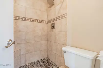 2344 Hampton Avenue, Simi Valley, CA 93063 - Photo 28