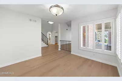 3374 Larkhaven Court, Thousand Oaks, CA 91360 - Photo 4