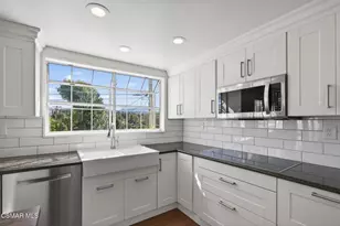 250 W Avenida De Las Flores, Thousand Oaks, CA 91360 - Photo 6