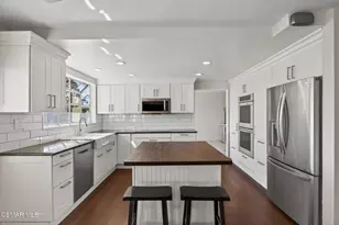 250 W Avenida De Las Flores, Thousand Oaks, CA 91360 - Photo 4