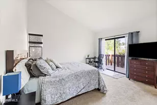 2445 Chandler Ave, Simi Valley, CA 93065 - Photo 14