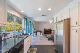 2517 E Phyllis St, Simi Valley, CA 93065 - Photo 6