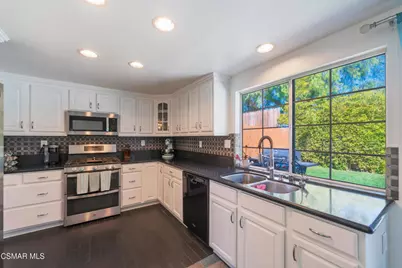 2517 E Phyllis Street, Simi Valley, CA 93065 - Photo 8