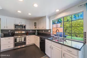 2517 E Phyllis St, Simi Valley, CA 93065 - Photo 8