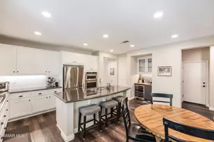 14819 Blue Ridge Ct, Moorpark, CA 93021 - Photo 12