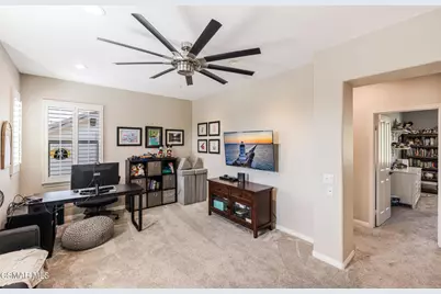 14819 Blue Ridge Court, Moorpark, CA 93021 - Photo 20