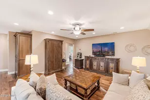 13737 Elkton Ct, Moorpark, CA 93021 - Photo 24