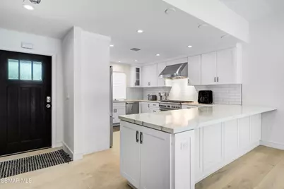 2718 Licia Place, Simi Valley, CA 93065 - Photo 2