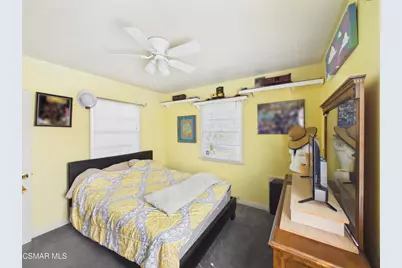 831 N Beachwood Drive, Burbank, CA 91506 - Photo 10