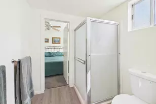 831 N Beachwood Dr, Burbank, CA 91506 - Photo 16