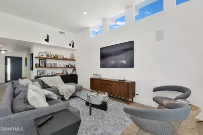 4500 Stark Avenue, Woodland Hills, CA 91364 - Photo 12