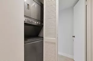 6442 Twin Cir Ln, Simi Valley, CA 93063 - Photo 32