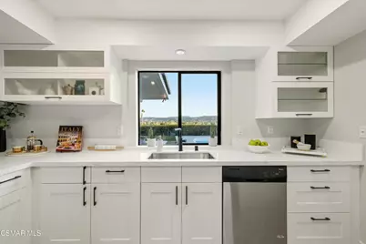 23310 Aetna Street, Woodland Hills, CA 91367 - Photo 6