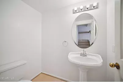 668 Oak Run Trail #103, Oak Park, CA 91377 - Photo 10