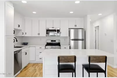 15750 Arroyo Drive #62, Moorpark, CA 93021 - Photo 12