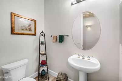 20 Cabrillo Circle, Newbury Park, CA 91320 - Photo 12