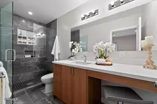 3722 Degnan Blvd, Los Angeles, CA 90018 - Photo 24