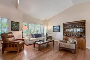 2080 Casual Ct, Simi Valley, CA 93065 - Photo 10