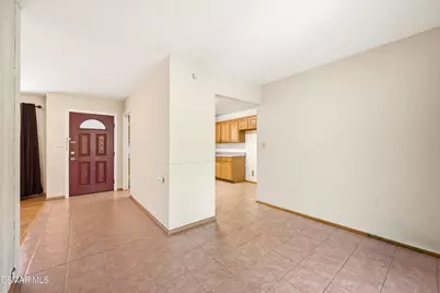 831 Calle Clavel, Thousand Oaks, CA 91360 - Photo 16