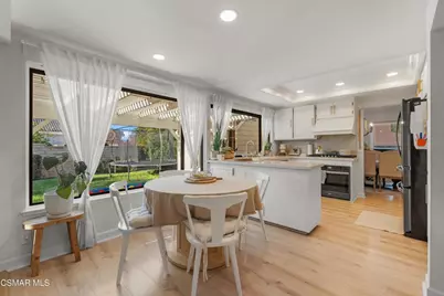 23503 Via Decano, Valencia, CA 91355 - Photo 12