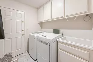 260 Sycamore Ridge St, Simi Valley, CA 93065 - Photo 32