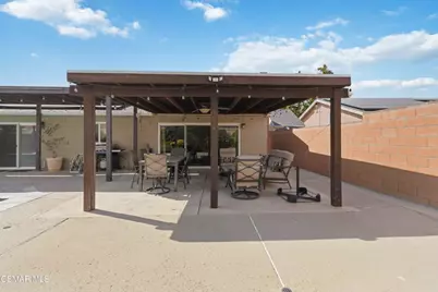 2034 Guerne Avenue, Simi Valley, CA 93063 - Photo 26