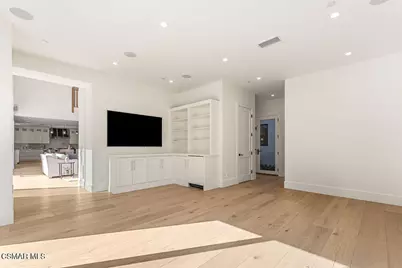 2036 Shadow Creek Drive, Agoura Hills, CA 91301 - Photo 24