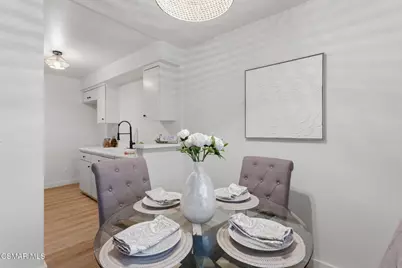 22050 Calvert Street #10, Woodland Hills, CA 91367 - Photo 8