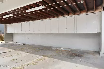 22050 Calvert Street #10, Woodland Hills, CA 91367 - Photo 36