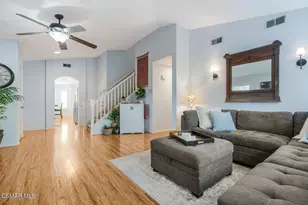 2040 Freesia Ave, Simi Valley, CA 93063 - Photo 10