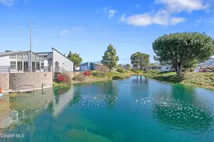 114 Poinsettia Gardens Dr, Ventura, CA 93004 - Photo 34